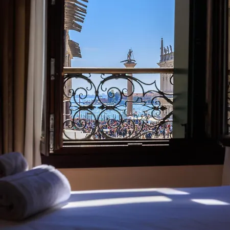 286 Piazza San Marco - Relais Il Doge 게스트하우스 4*