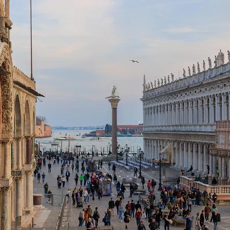 286 Piazza San Marco - Relais Il Doge Vendégház