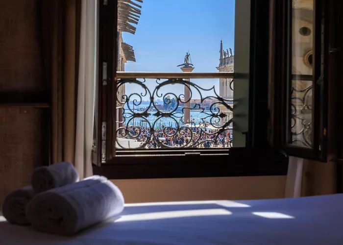286 Piazza San Marco - Relais Il Doge Vendégház 4*